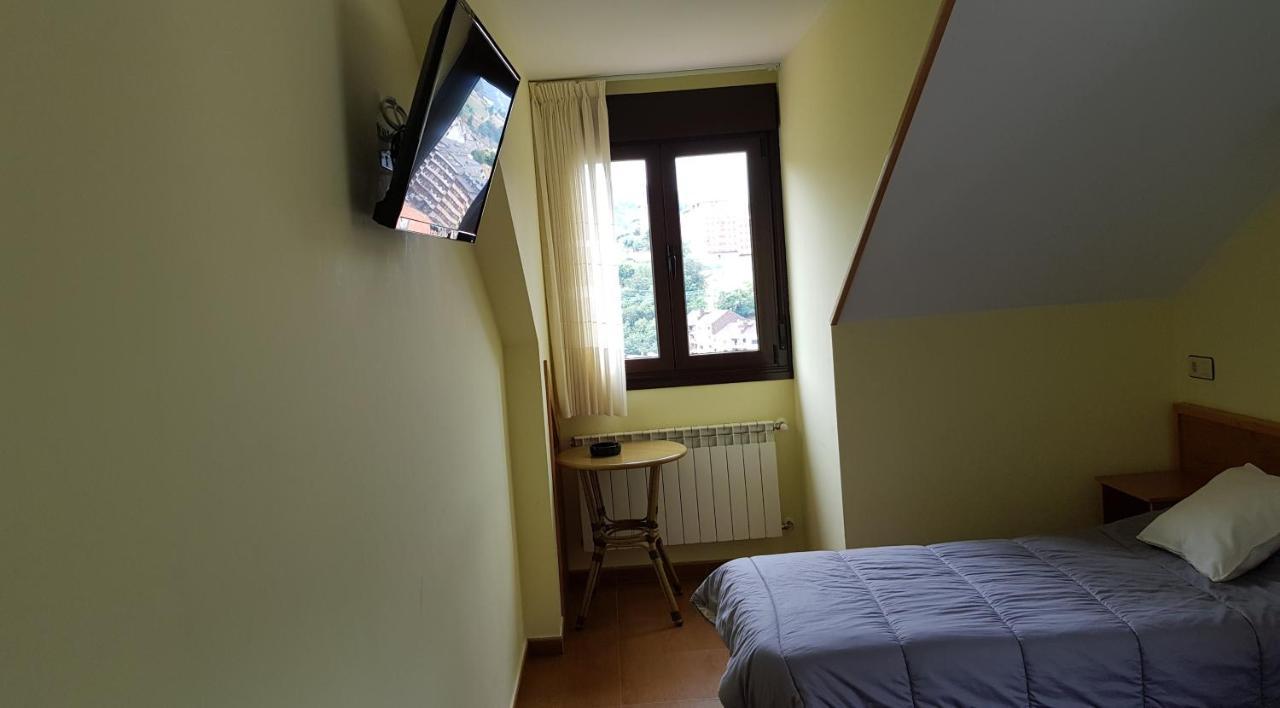 Hotel Alina Кангас-дель-Нарсеа Экстерьер фото